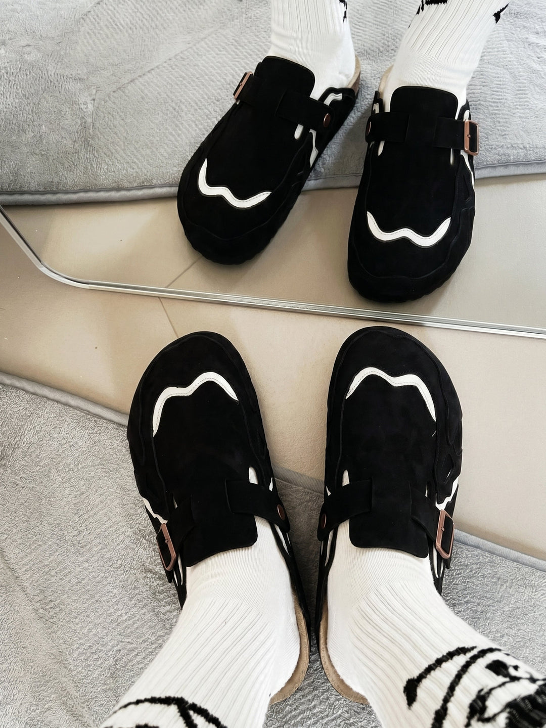 Harper Wavy Clogs